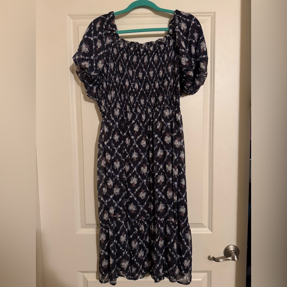 Short sleeve, navy Lauren Conrad dress